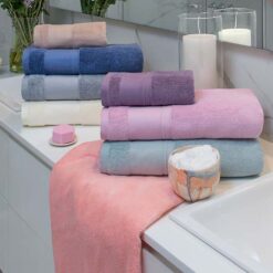 TOALLON BAÑO WAGON 86 X 150 CM 600 GR</br> <font color="grey", font size="1">MARCA: ARCO IRIS</br>CÓDIGO: AITON600</font>