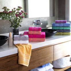 TOALLON BAÑO DETROIT 80 X 150 CM 500 GR</br> <font color="grey", font size="1">MARCA: ARCO IRIS</br>CÓDIGO: AITONDET</font>